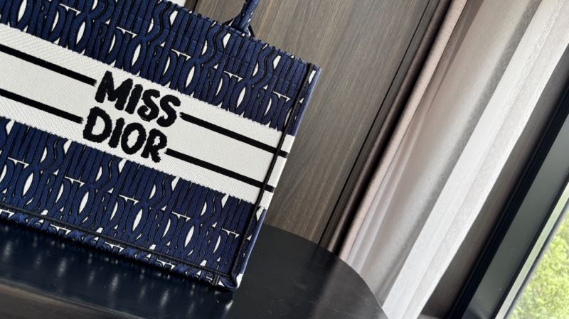 chr1st1an D10r shopping bags